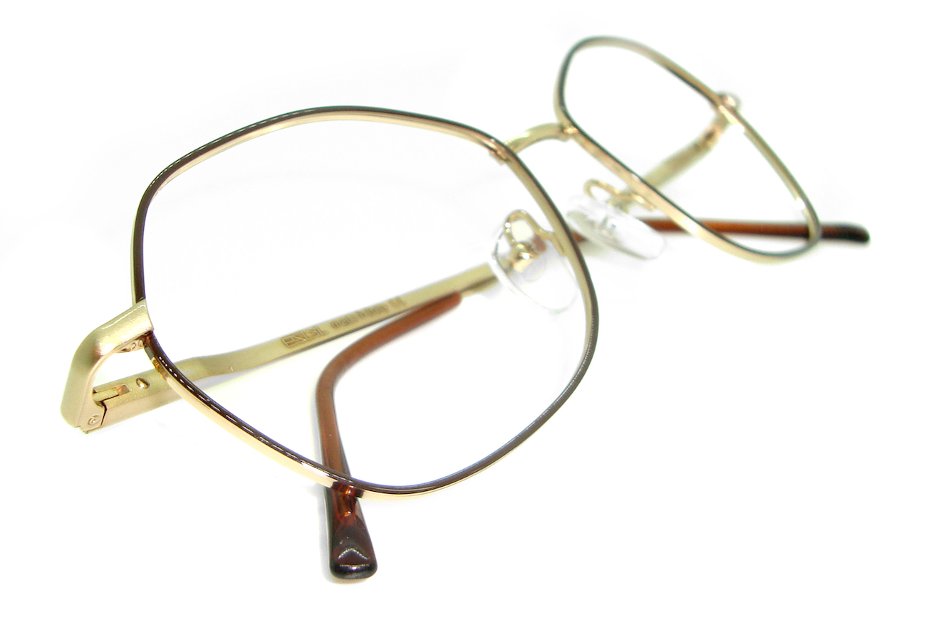 URBAN-Oro-tenue-marrone-2